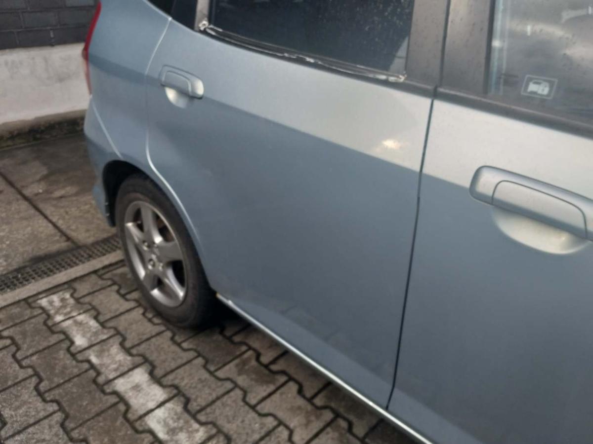 Honda Jazz GD original T&uuml;r hinten rechts Hellblaumetallic Rohbau Bj.2008